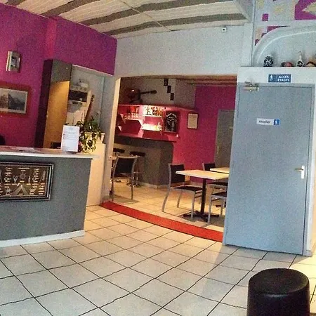 Ξενοδοχείο De Geneve 2*