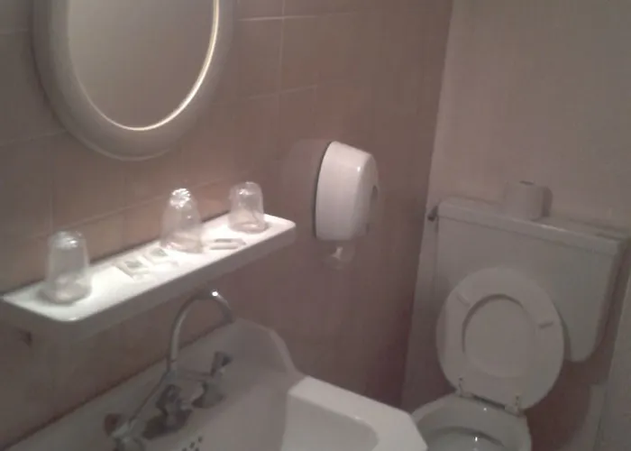 De Geneve Hotel Lourdes